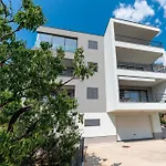 Apartment Sun Oliver